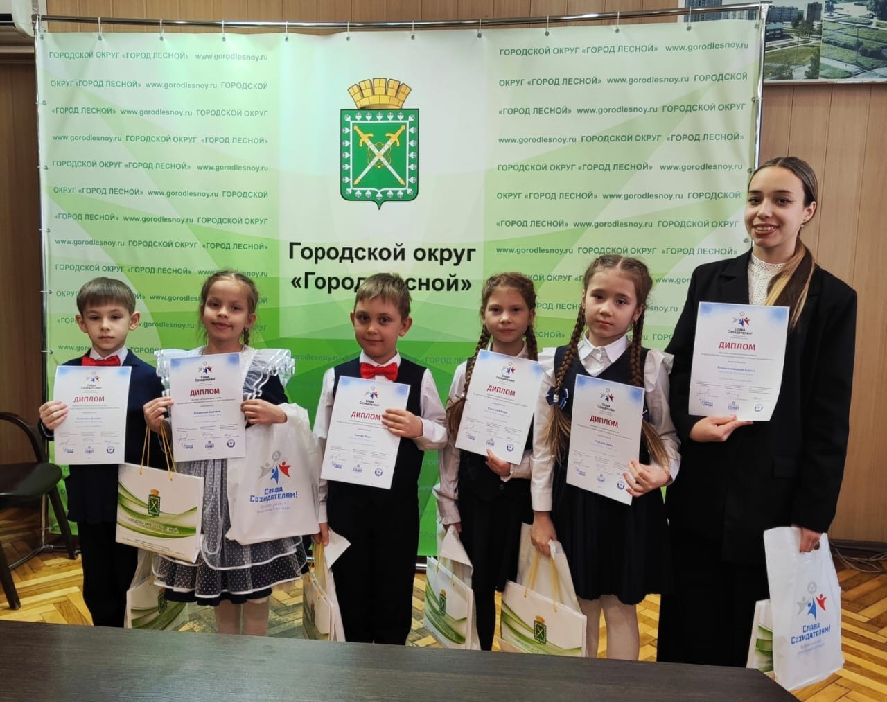 слава созидателям 23